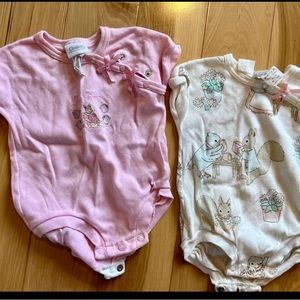 Baby gap 0/3 months onesie